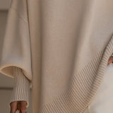 Oversized Strik Poncho med Rund Hals – Elegant Komfort og Let Stil