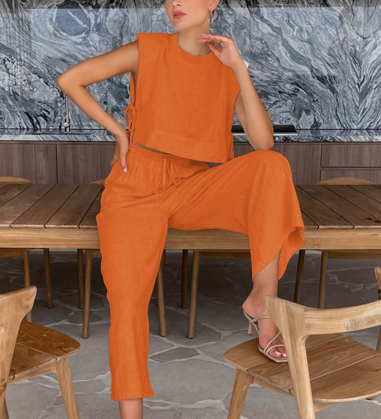 To-delt loungewear sæt med crop top og bukser