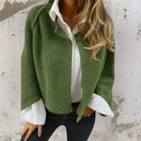 Elegant poncho-cardigan med knaplukning – blød og stilfuld