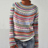 Farverig mønsterstrikket sweater i nordisk stil – dame