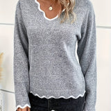 Beige dame striktrøje med V-hals – Elegant og blød sweater til hverdag