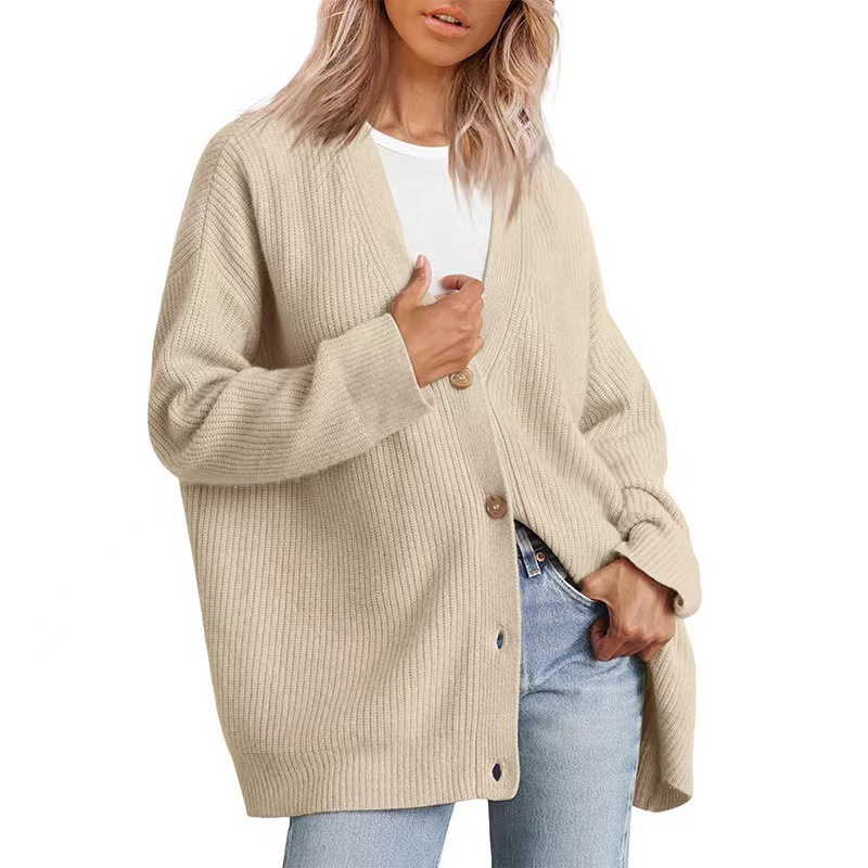 Oversized ribstrikket cardigan i lysegrå – dame strik med knapper