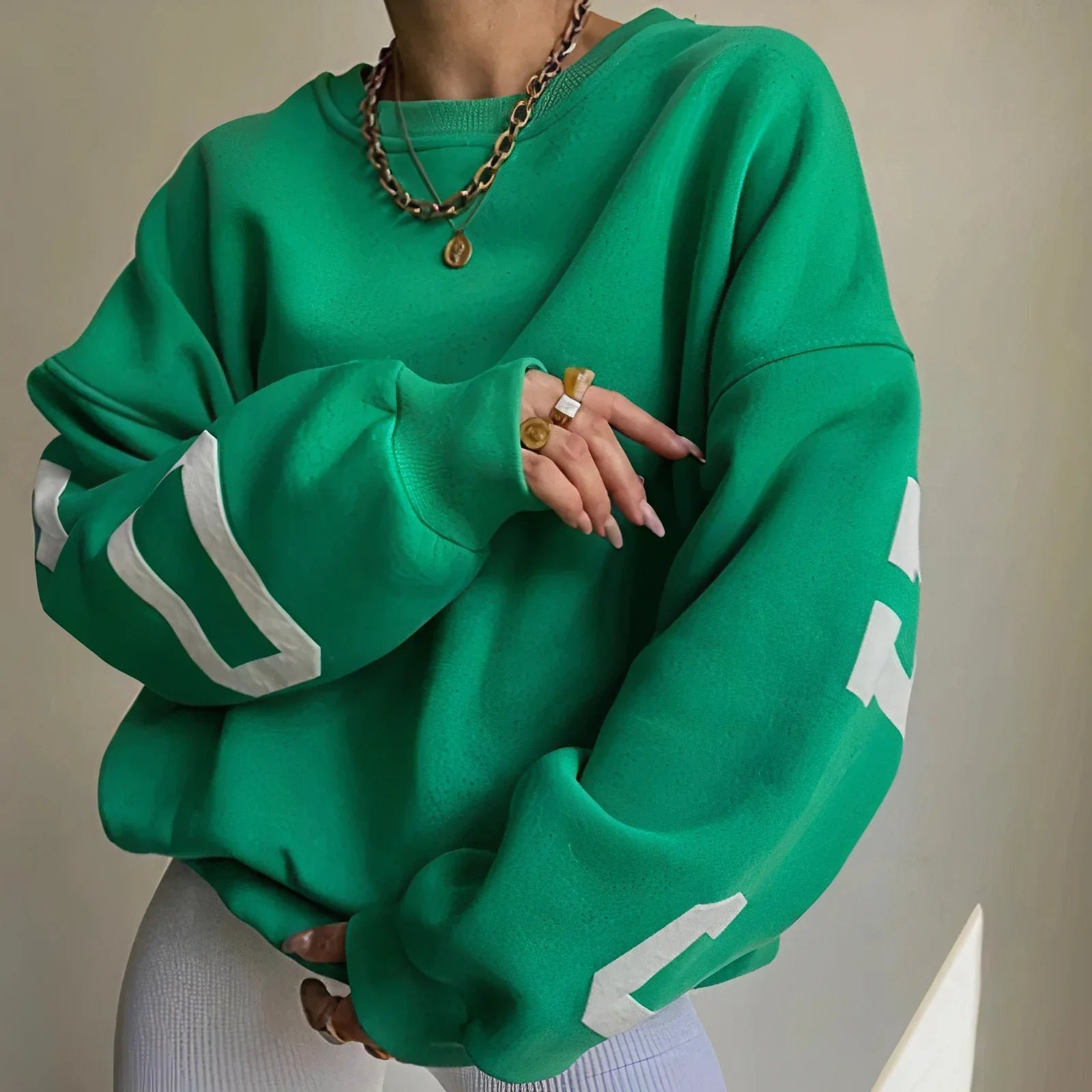 Oversized mintgrøn sweatshirt med print – streetwear til kvinder
