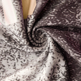 Patchwork Bluse med Lynlås – Moderne og Komfortabel Hverdagsstil
