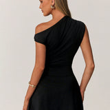 Asymmetrisk One-Shoulder Mini Kjole