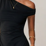 Asymmetrisk One-Shoulder Mini Kjole