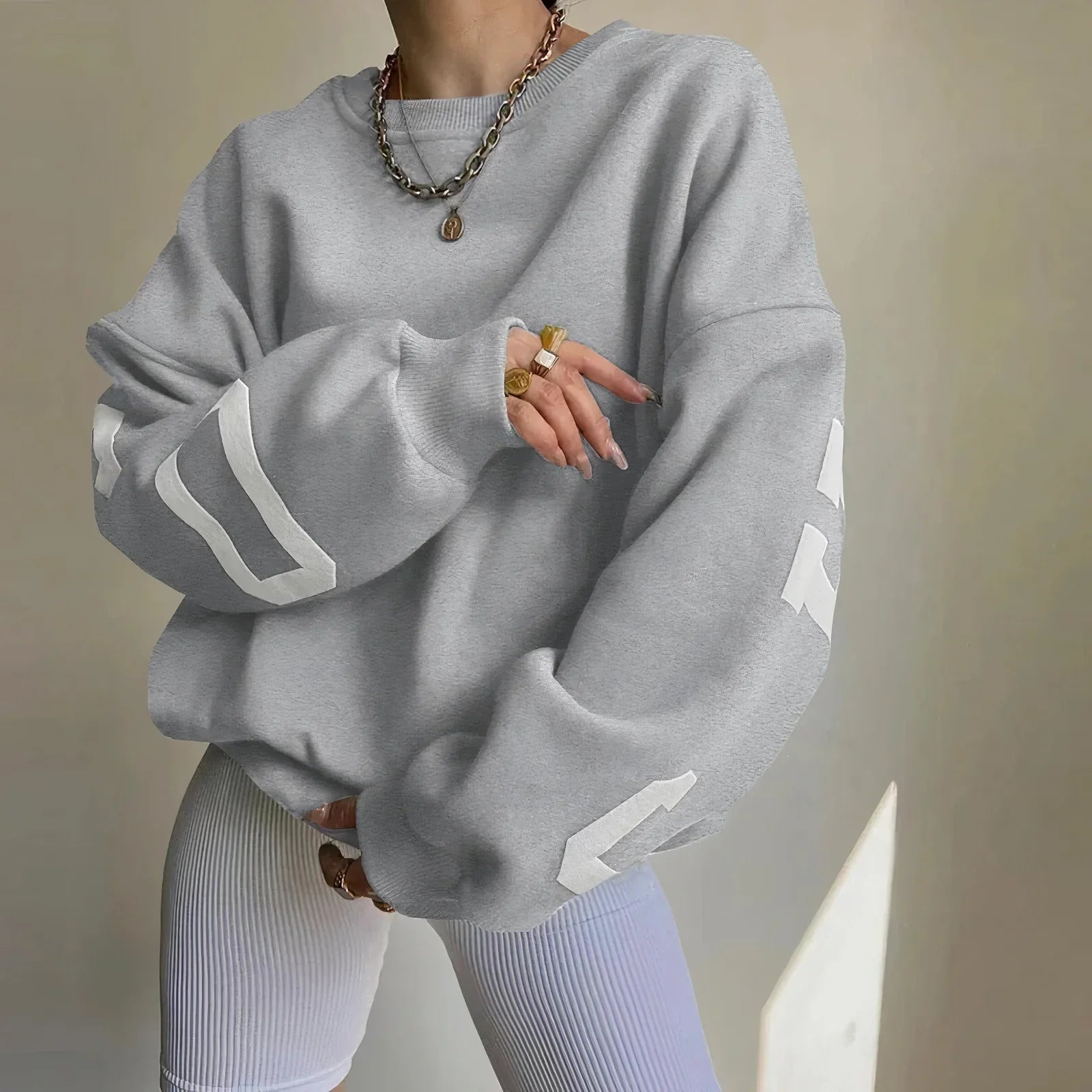 Oversized mintgrøn sweatshirt med print – streetwear til kvinder