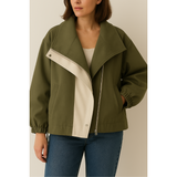 Oversize Kontrast Jakke med Hætte – Moderne og Trendy Overgangslook