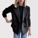 Klassisk Blazer med Elegant Snit og Moderne Hverdagsstil