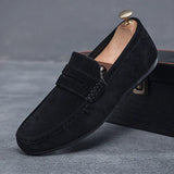 Grå loafers til mænd i ruskind med klassisk penny-detalje