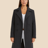 Lang dobbeltradet damefrakke i uldlook med elegant pasform