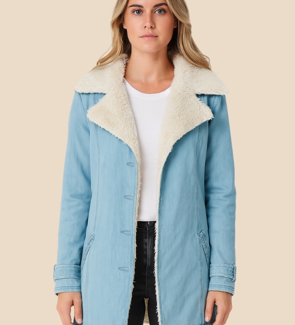 Varm teddyforet damejakke i blød fløjl med elegant krave