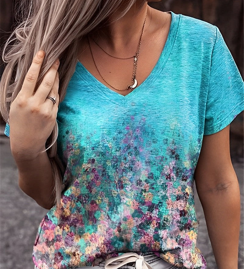 T-shirt med blomsterprint og V-udskæring – Romantisk boheme stil