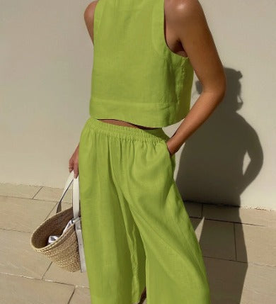 Løst sommer sæt i let stof – komfortabelt og stilrent to-delt outfit