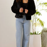 Kort faux fur jakke til kvinder – elegant og blød pelsjakke til hverdag og fest