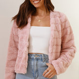 Kort faux fur jakke til kvinder – elegant og blød pelsjakke til hverdag og fest