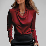 Elegant Satin Damebluse med Draperet Hals