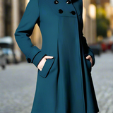 Kort Uldfrakke med Hætte til Kvinder – Elegant og Feminin Efterårsfrakke