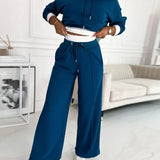 Komfortabelt lounge sæt med hoodie og wide leg bukser