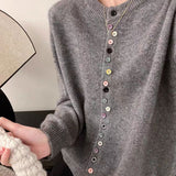 Strikket Cardigan med Dekorative Knapper