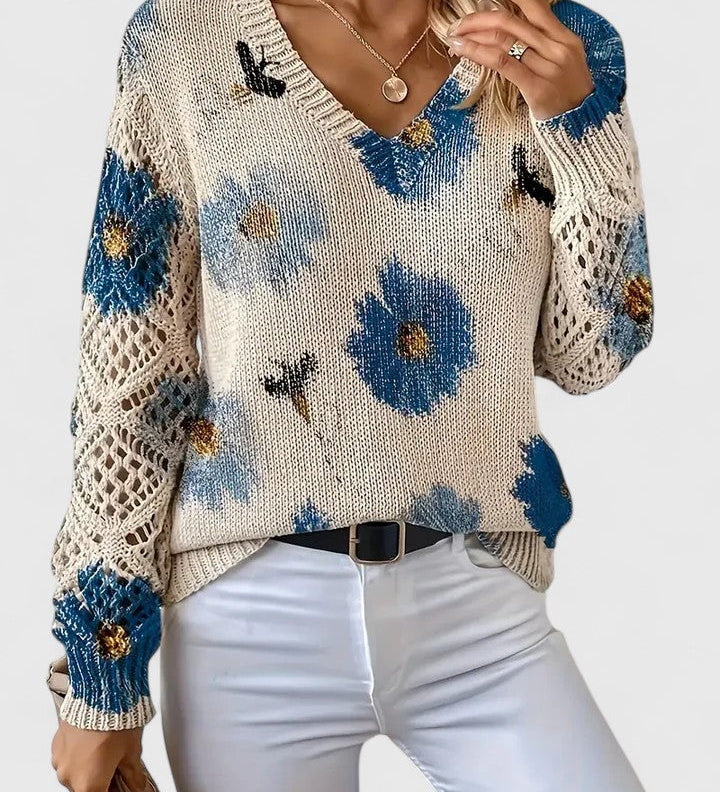 Blomstret V-Hals Bluse med Blondeærmer – Elegant og Feminin Stil