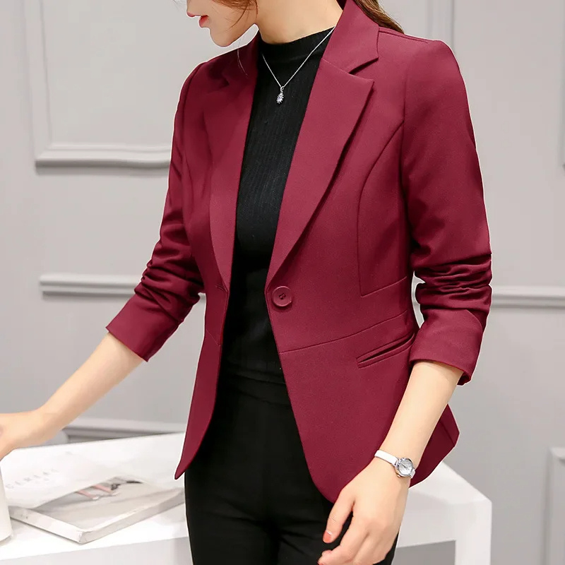 Elegant dame blazer med enkelt knaplukning