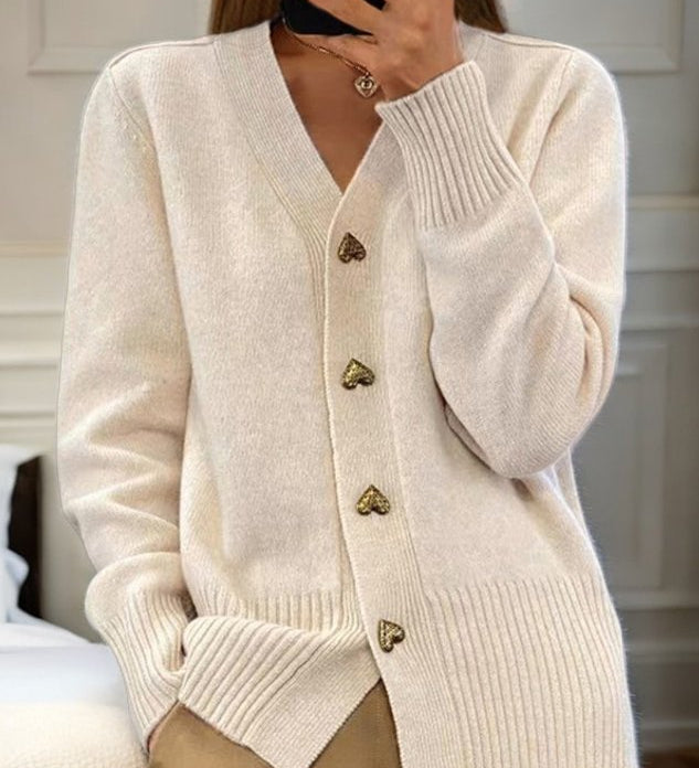 Elegant strikcardigan med knapper og tidløs pasform