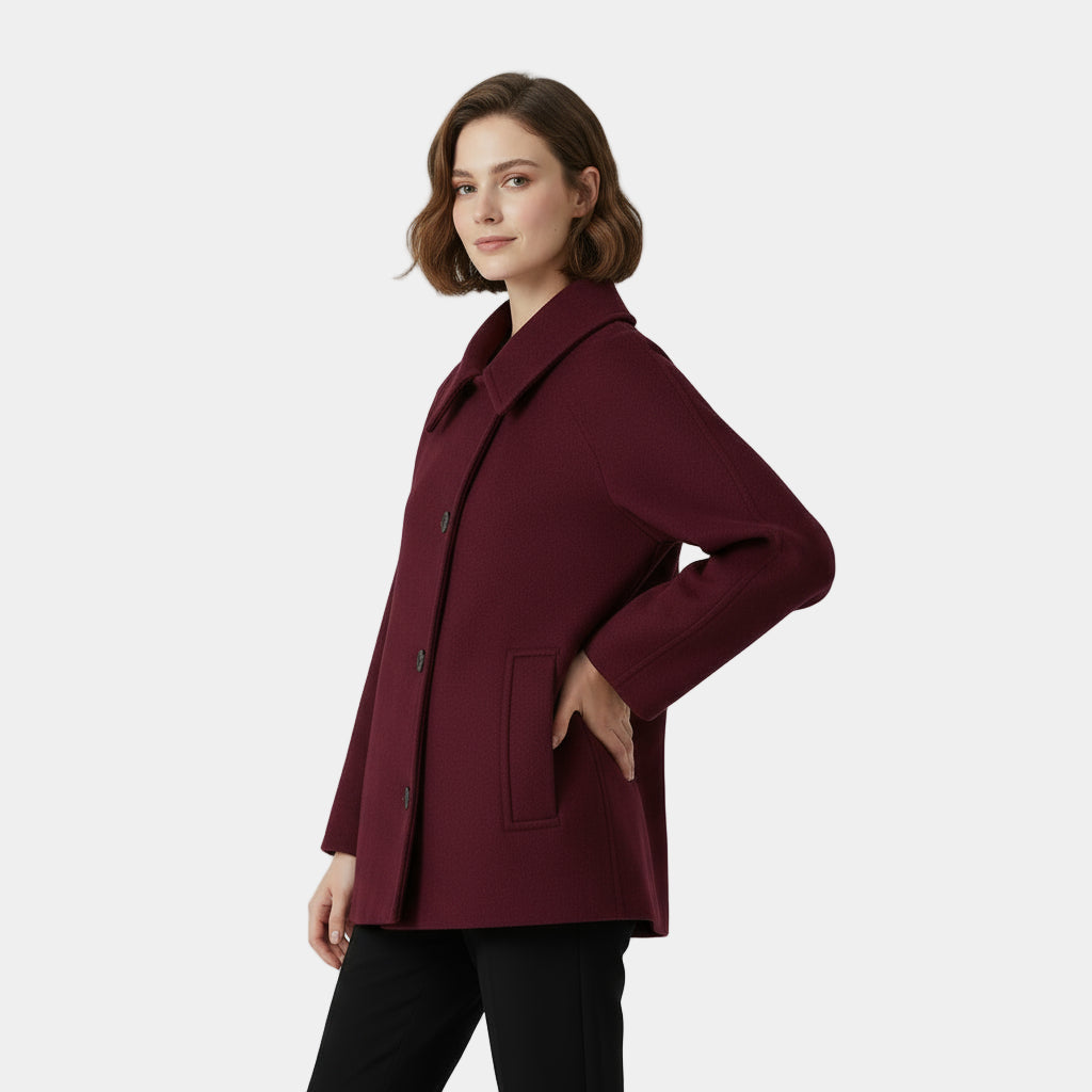 Kort uldfrakke med klassisk pasform og minimalistisk design
