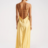 Satin Slip Maxi Kjole med Spaghettistropper