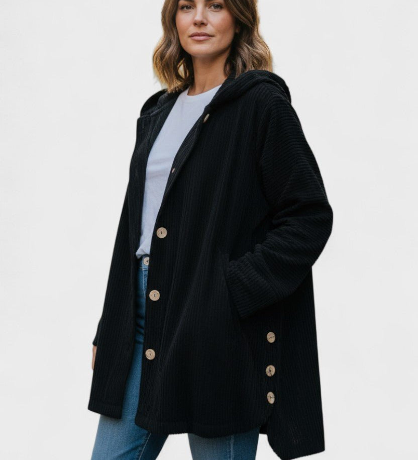 Oversize jakke med hætte og dekorative knapper – afslappet stil til hverdag og fritid