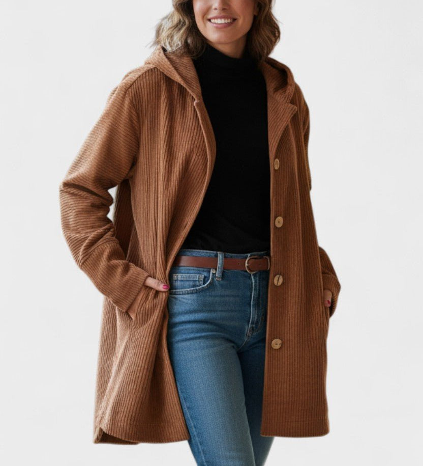 Oversize jakke med hætte og dekorative knapper – afslappet stil til hverdag og fritid