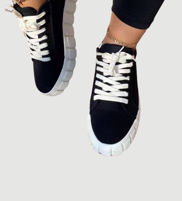 Chunky Sneakers med Ekstra Tyk Sål og Minimalistisk Design