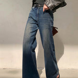 Vide Jeans med Flare og Høj Talje – Tidløs Denim med Elegant Silhuet