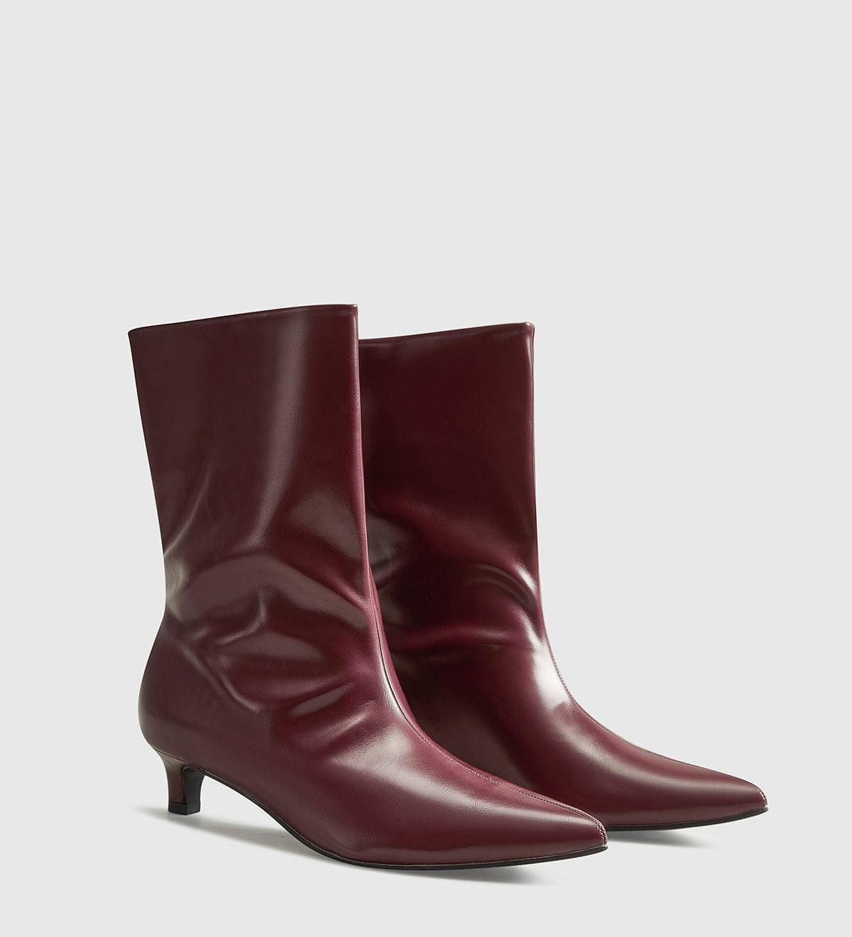 Bordeaux ankelstøvler med kitten heel – Elegant læderlook