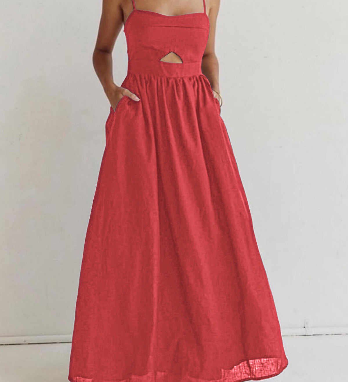 Sort sommerkjole med smock – Elegant maxi kjole med stropper