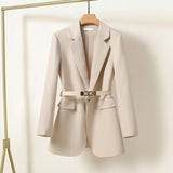 Elegant dame blazer med bælte