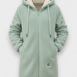 Varm teddyjakke med hætte og afslappet pasform – blød komfort til kolde dage