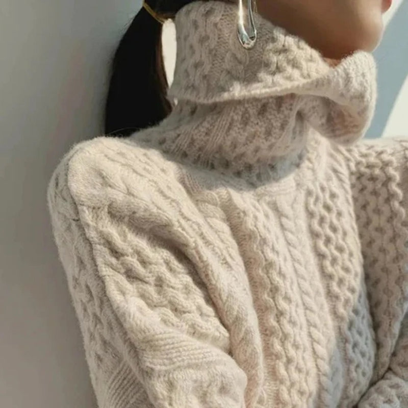 Kabelstrikket Rullekrave Sweater