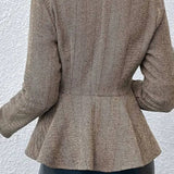 Elegant Kort Blazer med Chevron og Peplum til Kvinder