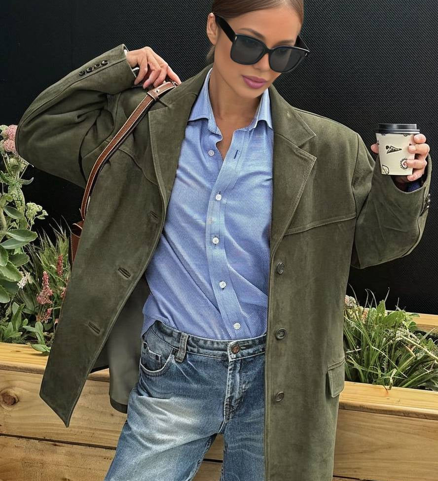 Blazer i Imitation Ruskind med Knapper og Lommer – Elegant Vintage Stil