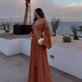 Elegant Sommer Outfit Set – Off-Shoulder Top og Maxi Nederdel med Spænde