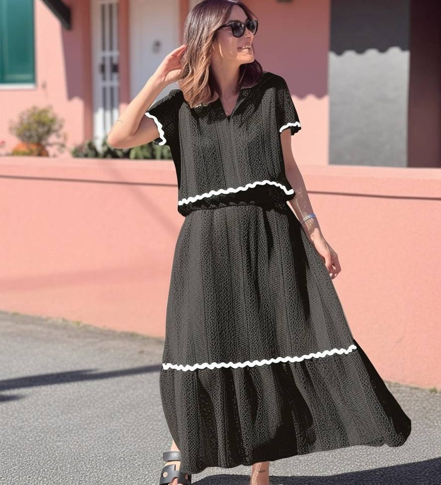 Elegant Sommer Outfit Set – Kjole og Top med Sort Kant
