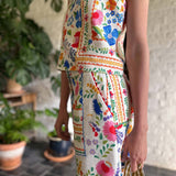 Blomstret sæt med top og shorts – Sommerlook med farver