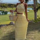 Elegant Sommer Outfit Set – Halterneck Top og Maxi Nederdel med Smock Detaljer