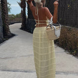 Elegant Sommer Outfit Set – Halterneck Top og Maxi Nederdel med Smock Detaljer