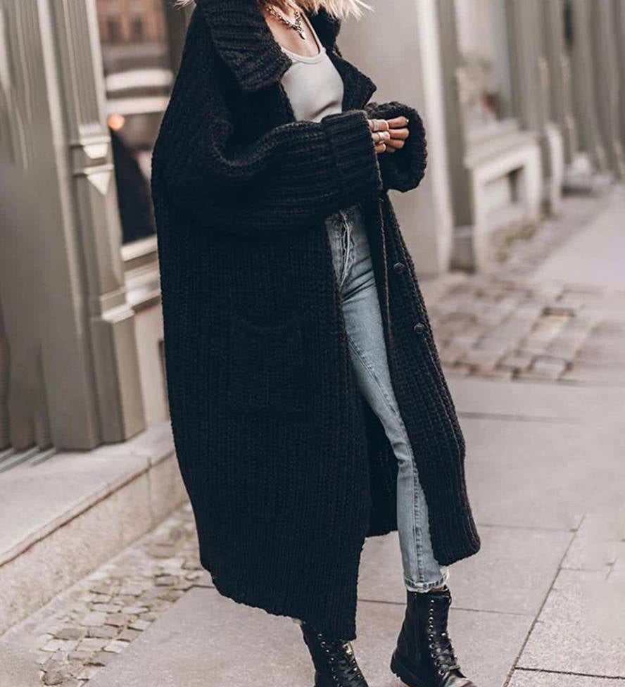 Oversized Ensfarvet Cardigan med Knapper og Revers til Kvinder