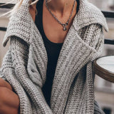 Oversized Ensfarvet Cardigan med Knapper og Revers til Kvinder