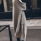 Oversized Ensfarvet Cardigan med Knapper og Revers til Kvinder