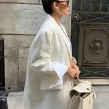 Oversized Blazer med Klassisk Snit og Moderne Bylook