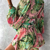 Boheme playsuit med blomsterprint og lange ærmer – perfekt til sommer